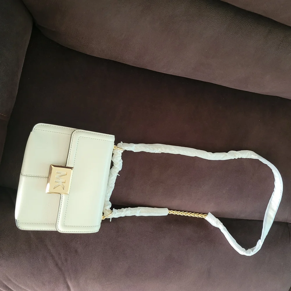 Michael Kors Cream Crossbody Bag with Gold Hardware - Picture 1 of 6